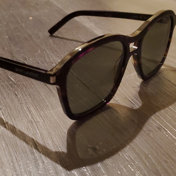 AUTHENTIC SAINT LAURENT (SL) Sunglasses SL 258 02 - Picture 7 of 8